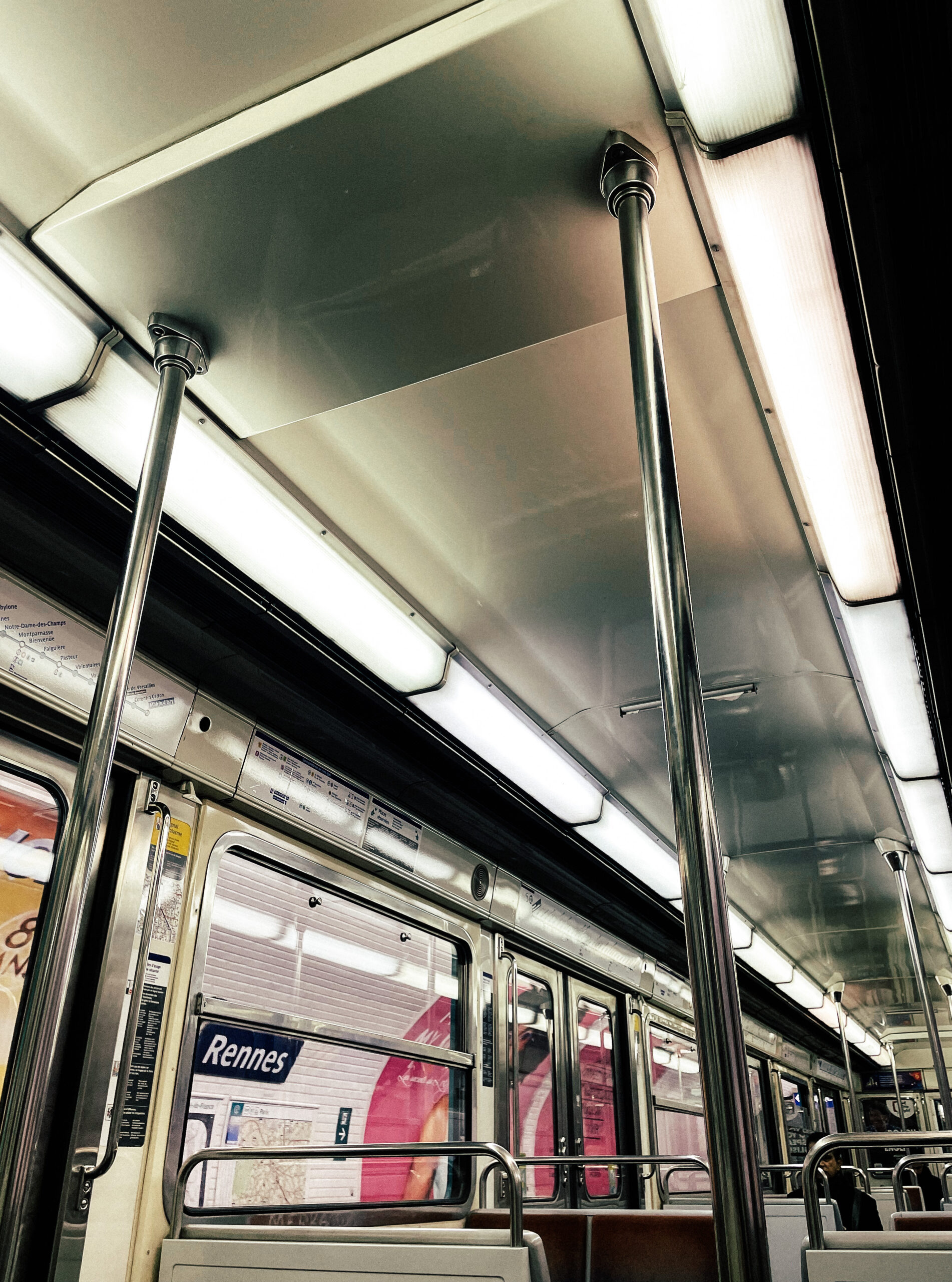 Field recording photograph from the Paris Metro sessions (02)