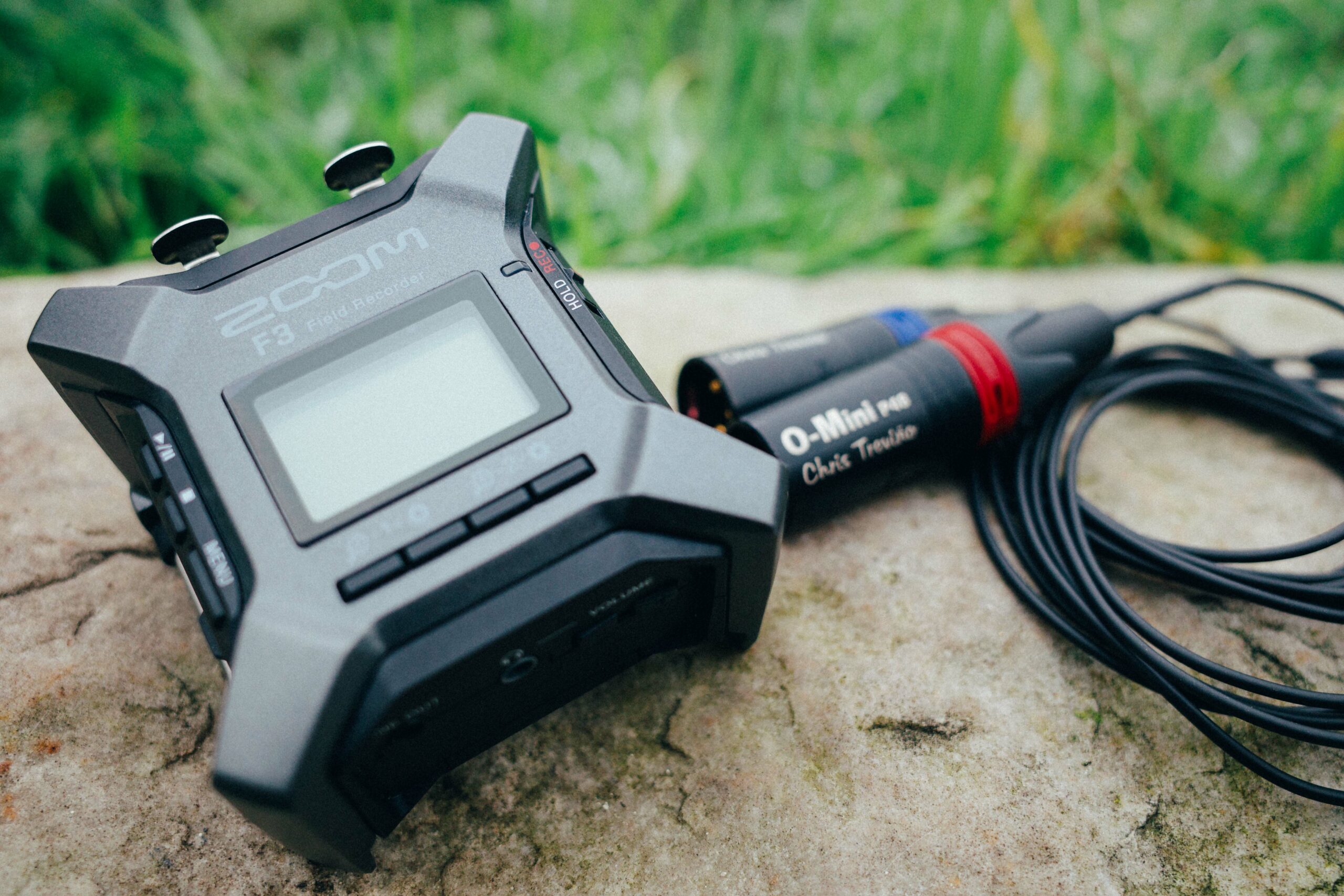 ZOOM F3 06